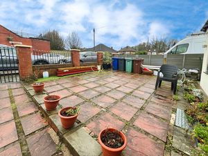 Photo 1- click for photo gallery